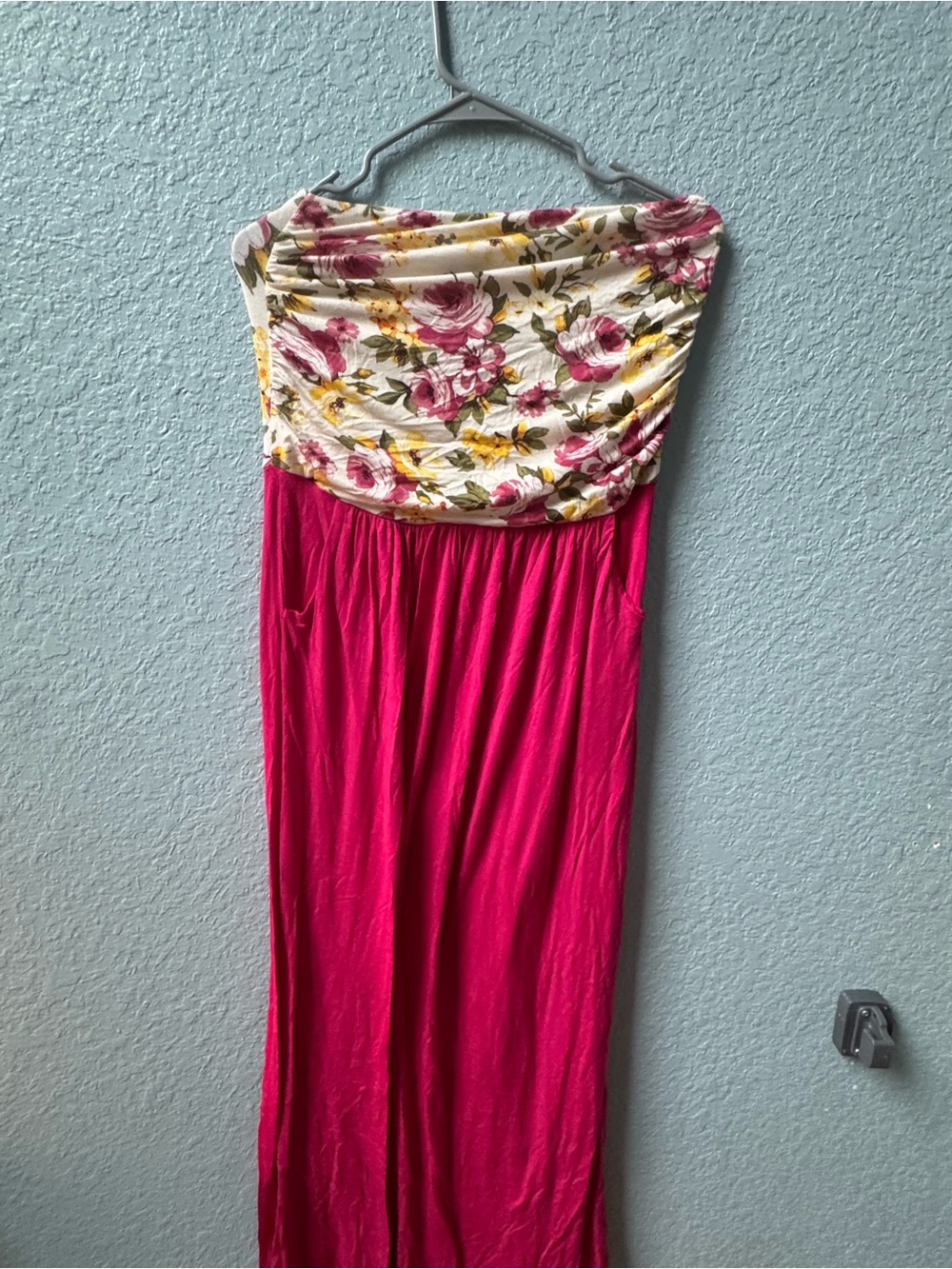 Strapless maxi with pockets